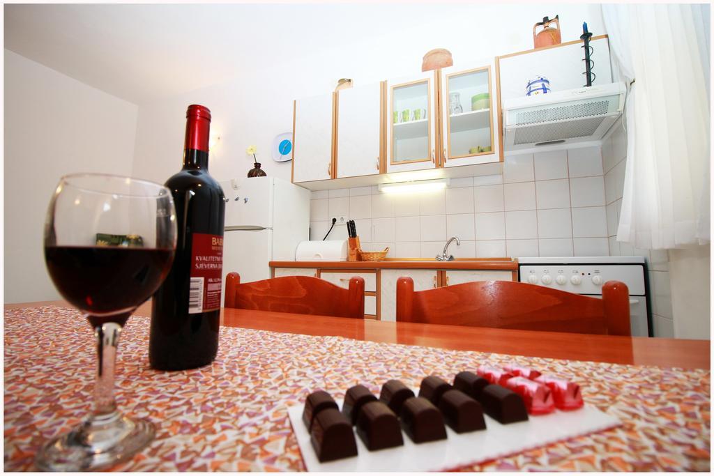 Apartment Benjamin ロゴズニッツァ エクステリア 写真